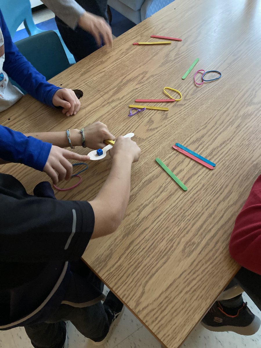 MrMacKenzie5's tweet image. Always love doing #STEMFridays! Our catapult challenge for distance and accuracy! Working on our Global Competencies of Collaboration and Communication! Brought back memories ⁦@MrsSwansClass⁩ ⁦@StGeorgeOCSB⁩
