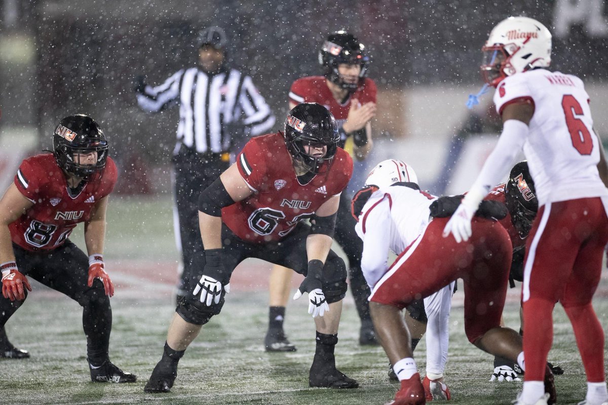 MattMarek9's tweet photo. After an outstanding conversation with @NIUCoachHammock and @CoachAgpalsa I am honored to have received a scholarship offer to Northern Illinois University‼️ @CoachAWang @CoachClark_65 @OLMafia @SandburgEagles @MohrRecruiting @EDGYTIM @AllenTrieu https://t.co/cJWhZ0Q2hg
