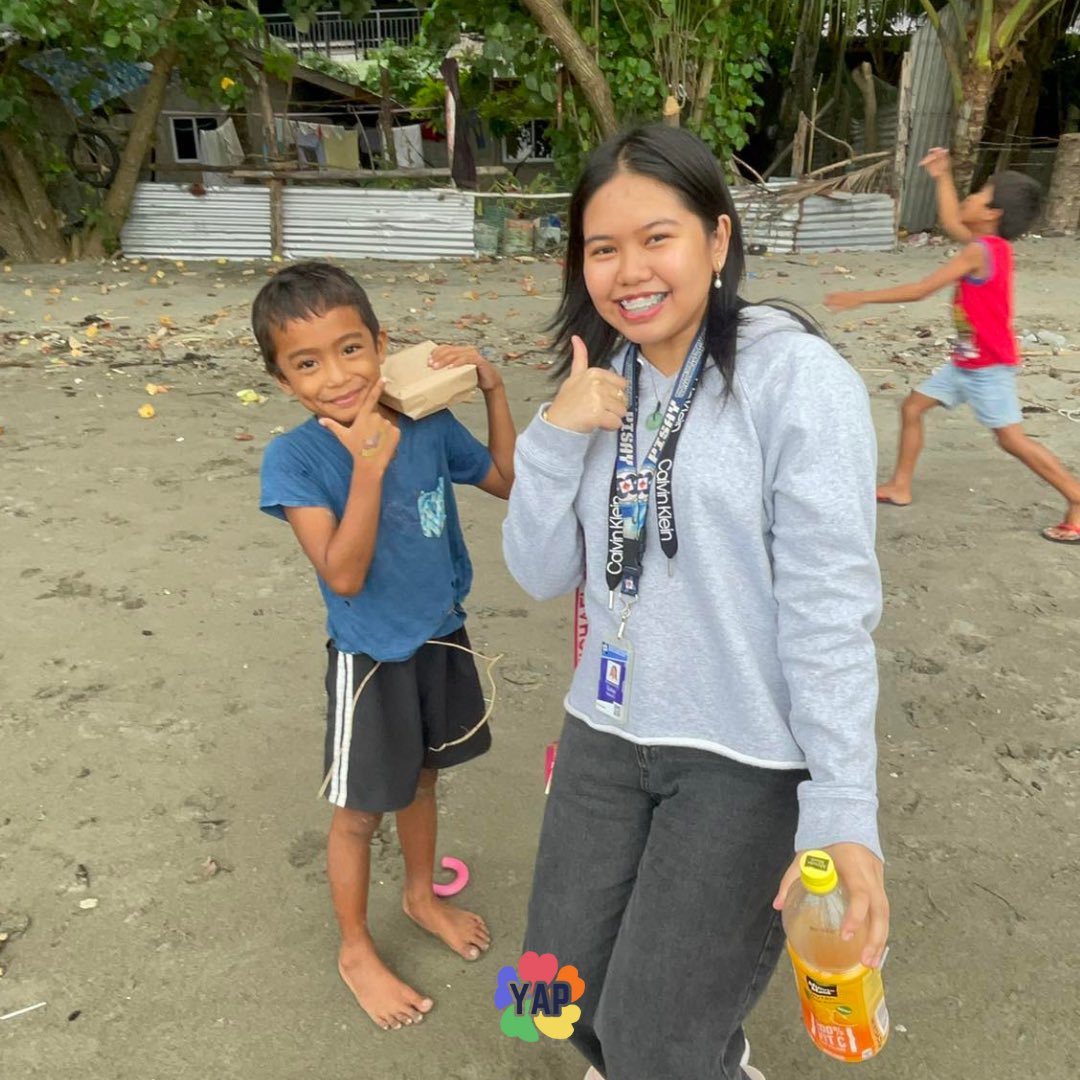 yap23_org's tweet photo. On November 17, we hit the streets of Purok 17A, Maria Cristina 🌊, armed with dengue prevention kits⚕️, to educate and empower the community to fight against this menacing illness.

#YAP #YAPPERZ #AntiDengueAwareness #CommunityAction https://t.co/2OpcurCTj5