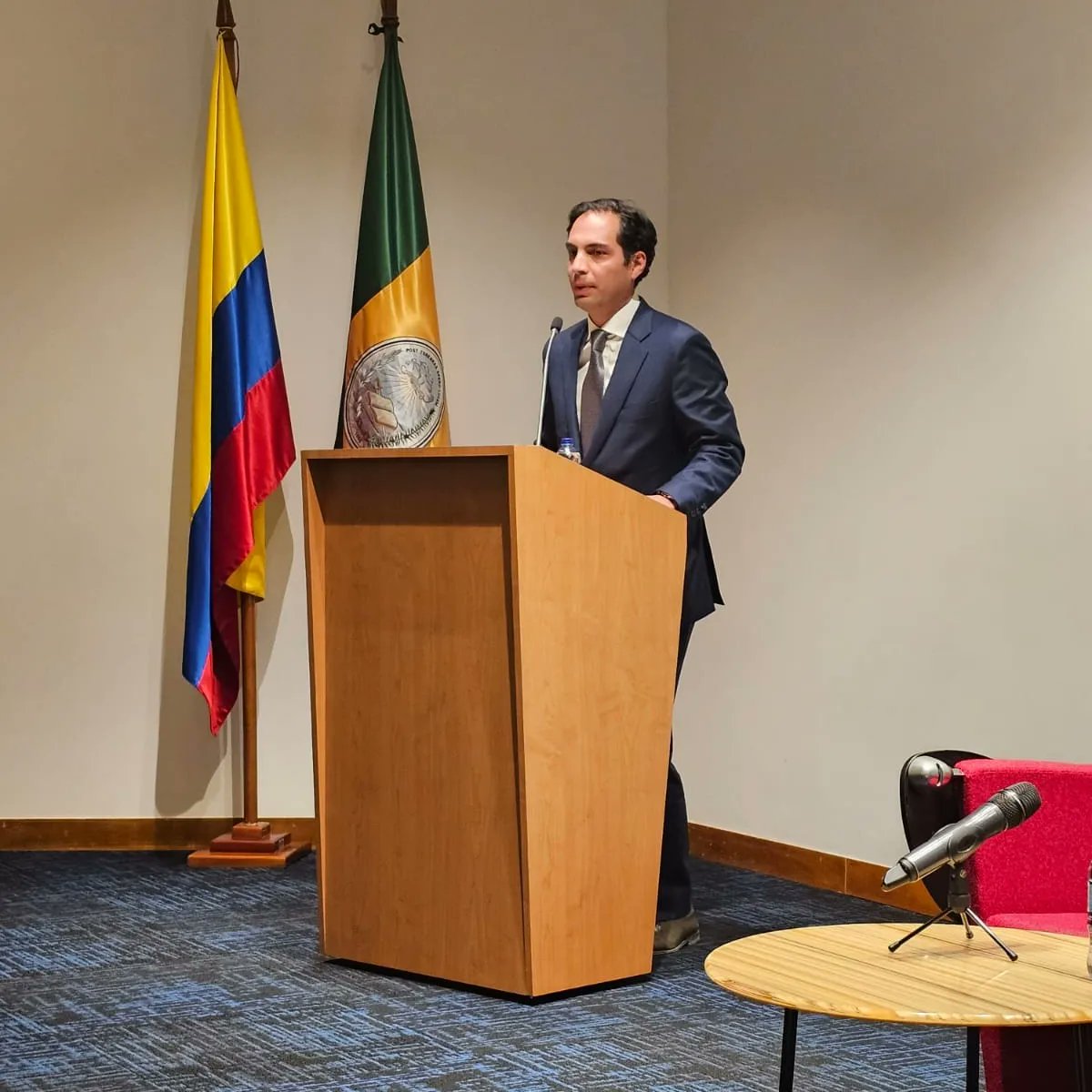 seguros_uec's tweet photo. Ha culminado exitosamente el 1⁰ Congreso de Responsabilidad Fiscal en @UExternado, con magníficos conferencistas, en un evento promovido por @seguros_uec @DerechoAdminUEX y @DerechoCivil_ . Anunciamos 2⁰ Congreso para el 7 y 8 de noviembre de 2024. https://t.co/ZnU7rw2pS1