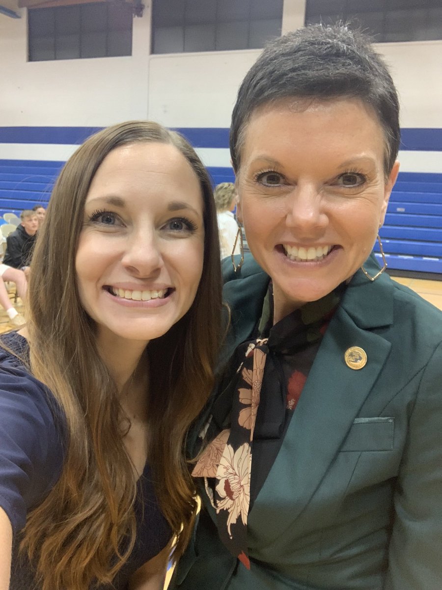 Today was the most magical day! ✨ I got to help award TWO Missouri teachers with the @Milken award! Welcome to the family, @MsMenchella & Leah Lawrence! 💙 #MEA3K @MOEducation @MoCommissioner