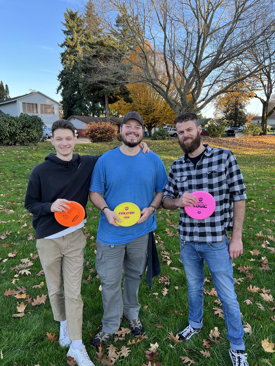 jscukanec's tweet photo. I drove by a park today. There were 3 guys who were playing frisbee golf. Now if you’ve been following along, it’s no surprise that I stopped. That’s how I met Danny, Danny &amp; Tommy. 
They had a pretty cool story about how they met. 
I’m gonna steal it. Kind of…
#catcheveryday https://t.co/GLViIsOY6q