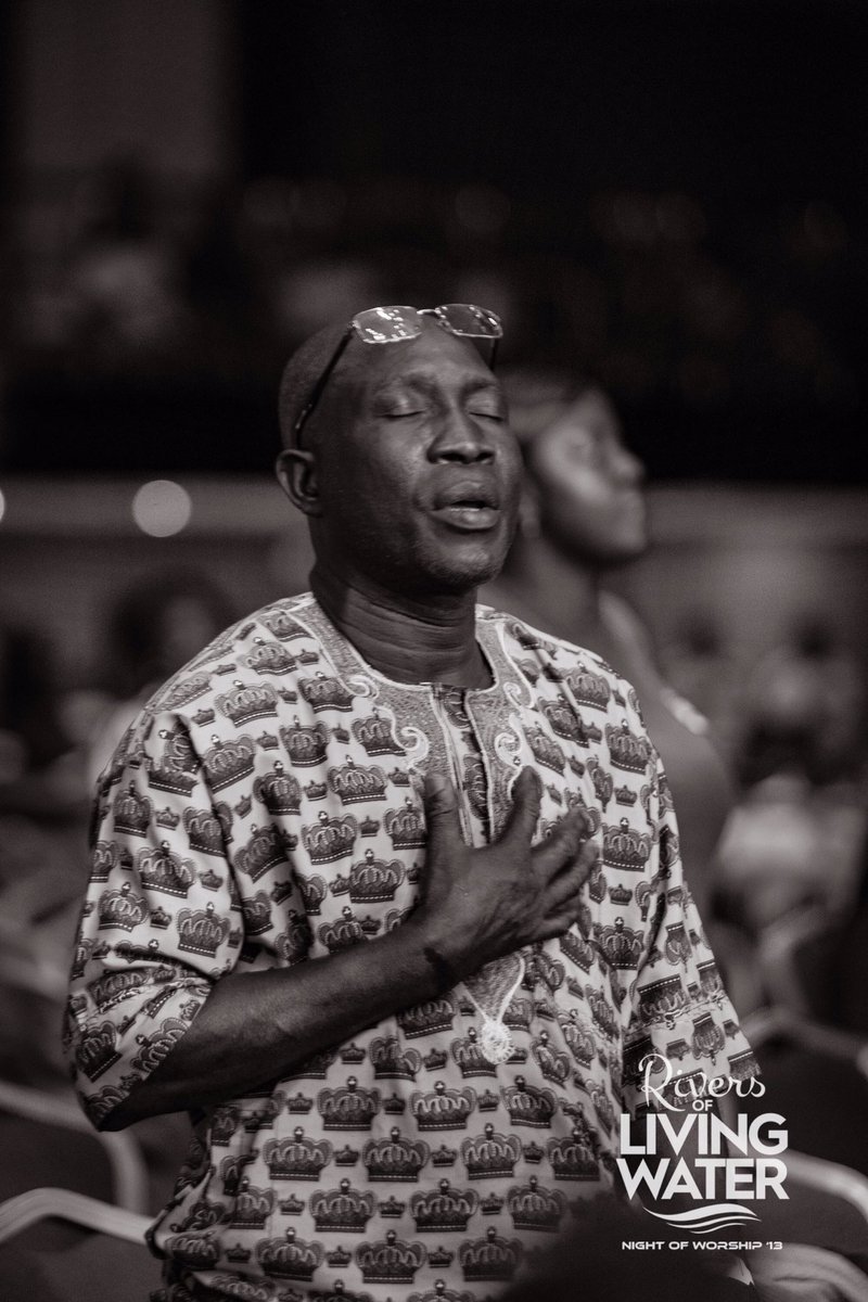 nowonlineng's tweet photo. In concluding the Night of Worship 2023, Eben @eben_rocks took us through a heavenly praise and worship session!!
So heavenly, souls were won to the Glory of God! ✨
#NightOfWorship #NOW13 #NOW2023 #RiversOfLovingWater https://t.co/GYoV23qFV5