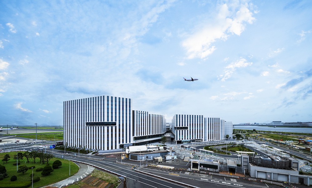 tecture1's tweet photo. 日本初のスマートエアポートシティ、HANEDA INNOVATION CITY® グランドオープン
https://t.co/dwVonWUNy0
#羽田イノベーションシティ #HANEDAINNOVATIONCITY #HICity #羽田空港 #天空橋 #齋藤精一 #AR三兄弟 #weplus #表現する素材展 #ホテルメトロポリタン羽田 #内覧会レポート #TECTURE https://t.co/vsuyH6Y5mz