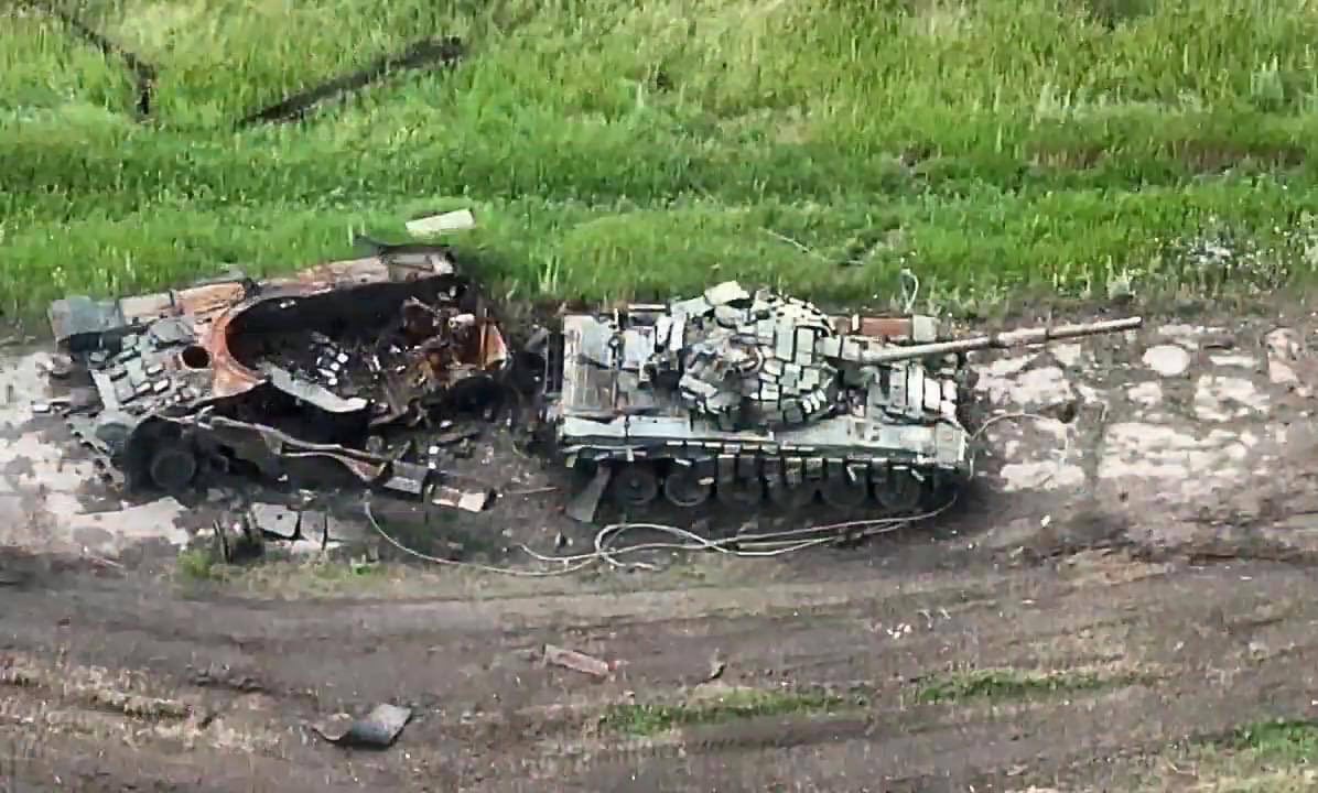 front_ukrainian's tweet photo. ⚡️Destroyed 🇷🇺Russian equipment - the result of the work of the 1st Rifle Battalion of the 🇺🇦59th Separate Motorized Infantry Brigade https://t.co/jXaofm79Ct