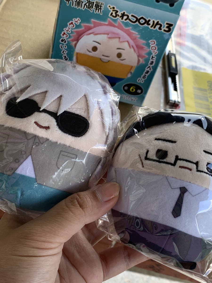 ploylistore's tweet photo. มาถึงแล้วค้าบ หล่อมาก น่ารักที่สุดค่ะ 🤍❤️ #ployliupdate https://t.co/Tr4vPrJkWc