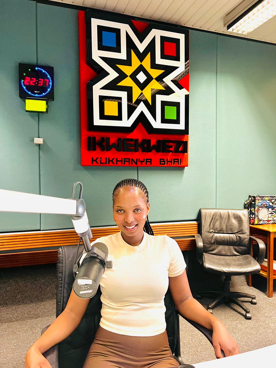 Jika Majika @IkwekweziFm 
⏲️09:00-12:00
#Top20
#Location 
#Zokuthabisa
#iRadioImnandiEmini