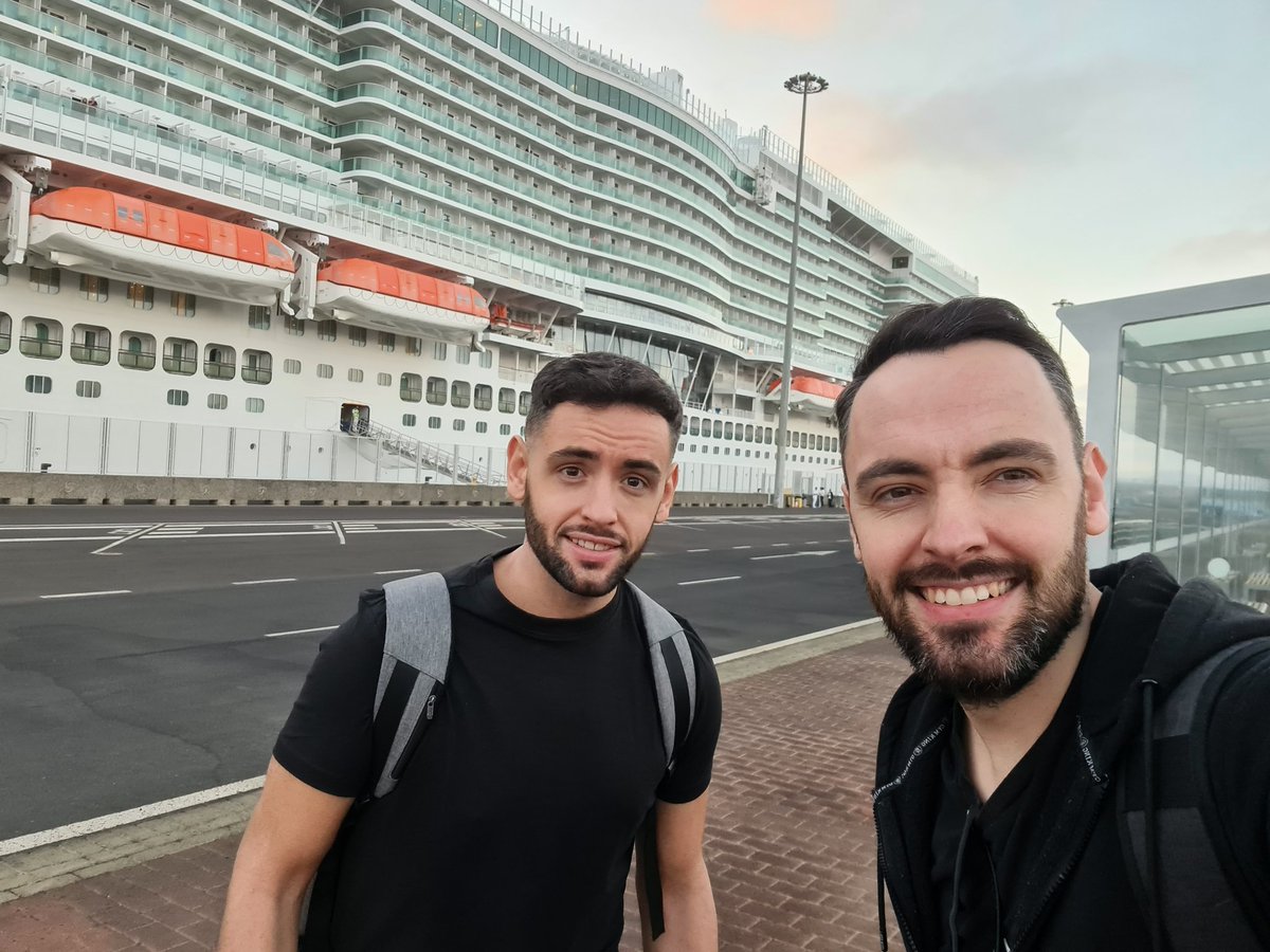 Thank you so much P&O Cruises Iona for a fantastic week of shows with honestly the best response we have had all year! Next up Rhyl Pavillion for our Christmas tour!🎄❤️ #Iona #Rhyl #pando #cruise #Sea #sing #brothers