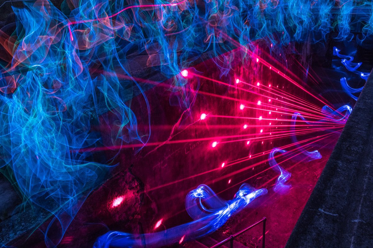 alexkess's tweet photo. Target Practice

#middlehead #lightpainting #lasers #longexposure #lightpaintlab https://t.co/vOk9VEWxkK