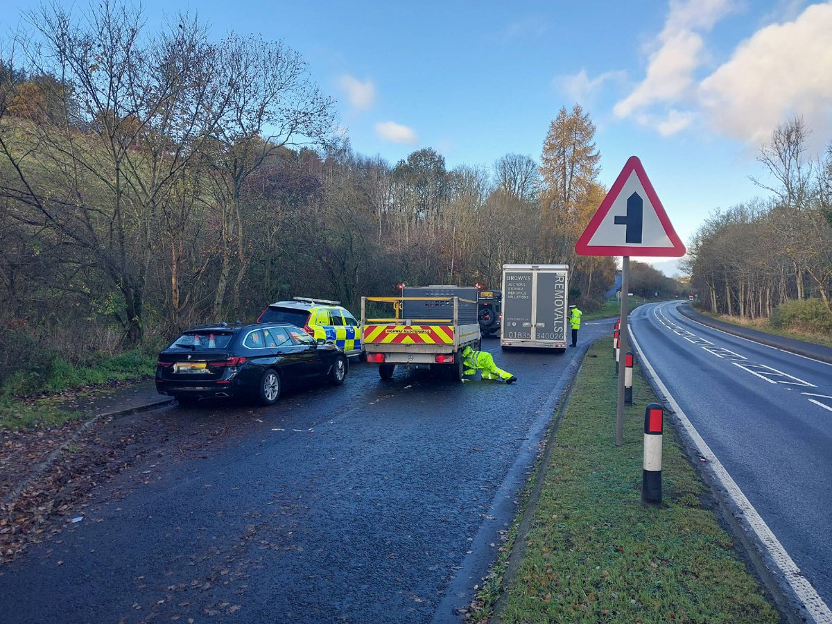 PSOSRoads's tweet photo. #GalashielsRP @DVSAEnforcement and #SBCAT were on the A68 yesterday for a winter road check near Earlston.
69 vehicles stopped
7 prohibitions
3 vehicle defect tickets issued
1 Police Warning for drugs possession
18 warnings for misc offences
#GoSafe
#KeepingPeopleSafe https://t.co/Kbt9jNXPyN