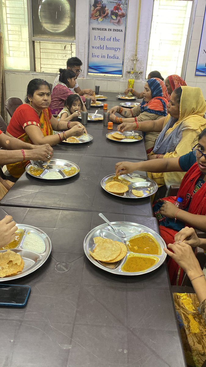 BajpaiDeepak's tweet photo. #BASOSoulkitchen में हर साल हम 1500 किलो दाल परोसते हैं. आप

10 किलो 
25 किलो 
50 किलो 
100 किलो या जितनी चाहे दाल डोनेट कर #WarAgainstHunger का हिस्सा बन सकते हैं. 1500 किलो दाल का कमिटमेंट आते ही ये अभियान बंद कर दिया जाएगा. आप अपनी पसंद की कोई भी दाल दे सकते हैं. शुरू करते हैं https://t.co/a0XDKrfUGc