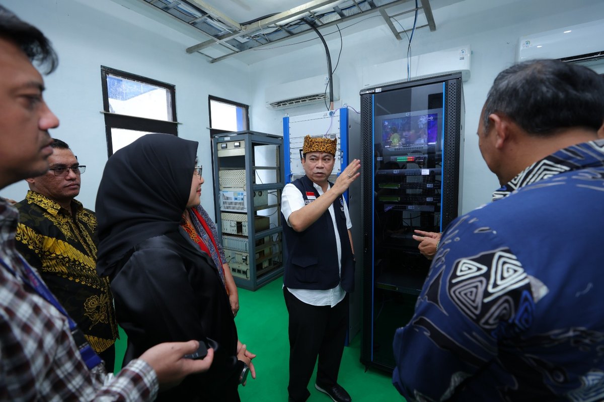 Kunjungi Banyuwangi, Menkominfo Tinjau Penyiaran hingga Infrastruktur Digital dlvr.it/Sz04xz