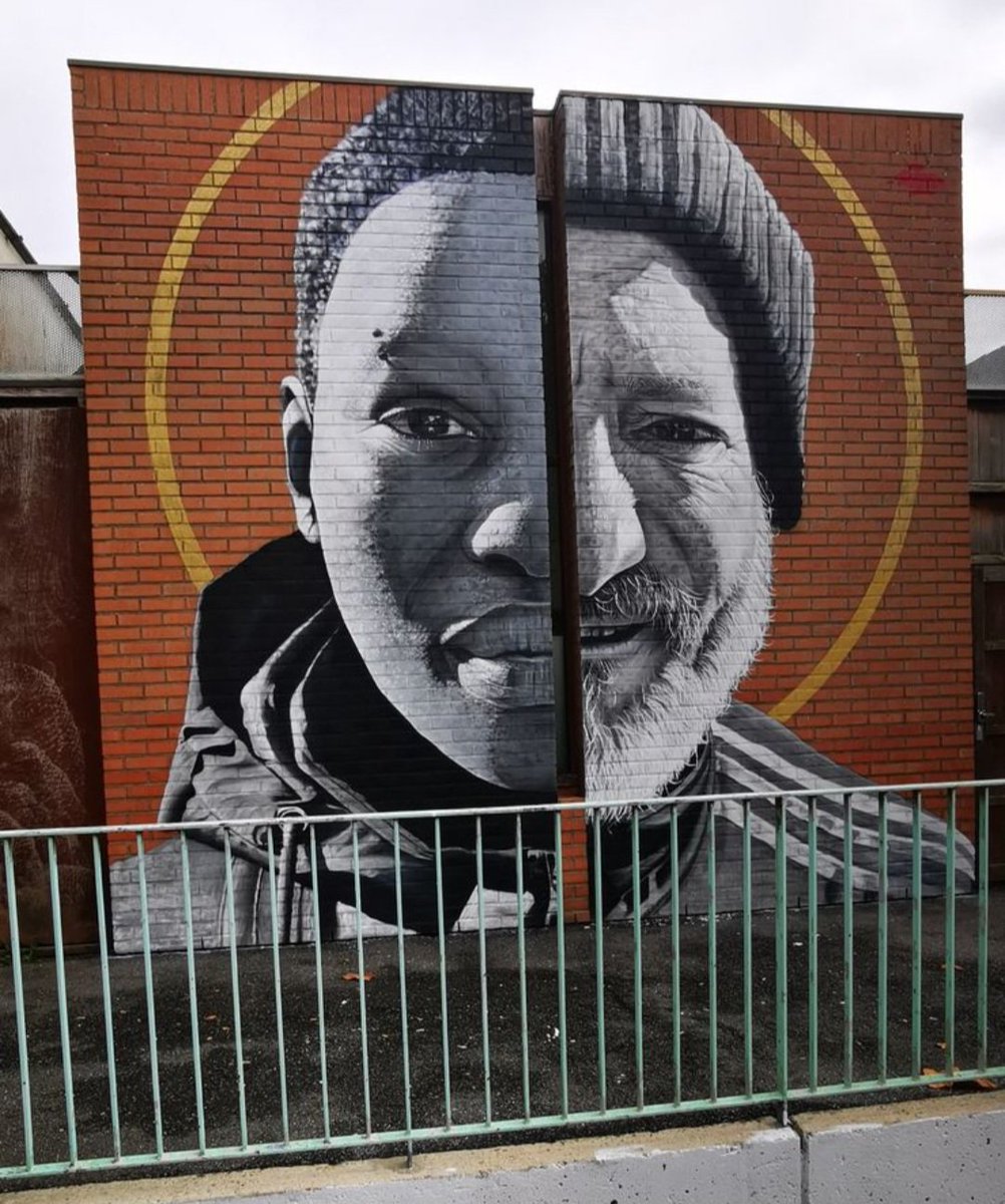 princessepepett's tweet photo. @HatierAquitaine @nouatre @2Frais1976 @1streetart @flowgallay @oungawa @jcbouniol @Visitbayonne @VilleDeBayonne @P_Basque Bon we à tout le monde!!
Œuvre de @SwedOner 
#streetart https://t.co/o0ol4wMMHO