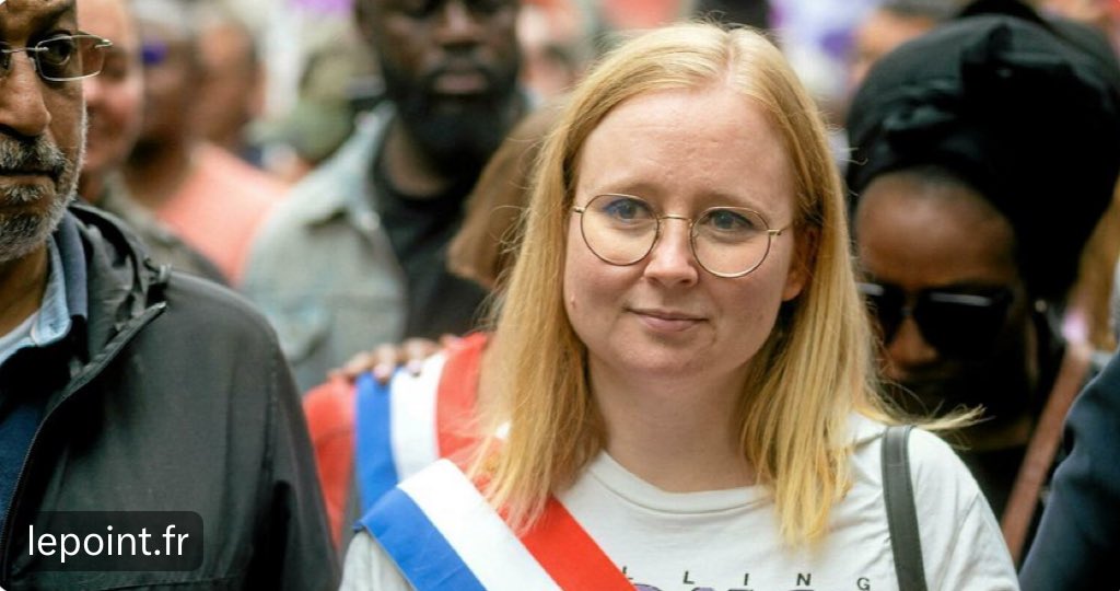 L_ADCF53's tweet photo. Ersilia Soudais soutient les #gensduvoyage.

Merci, mais être soutenus par une députée qui méprise la minorité juive de France (400.000 Français tout comme nous), et qui soutient le #Hamas, on va s'en passer si ça ne vous dérange pas.

Oubliez-nous @ErsiliaSoudais. Merci d'avance https://t.co/uvLULlfz4D