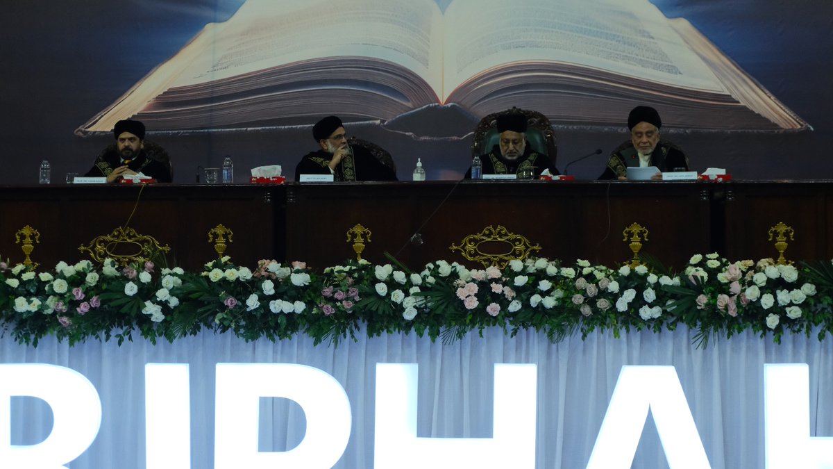 qasim_ali1314's tweet photo. Congratulations on this milestone! Your determination and dedication have brought you to this point.

Riphah International University
#Convocation23 https://t.co/WD6w7745XM