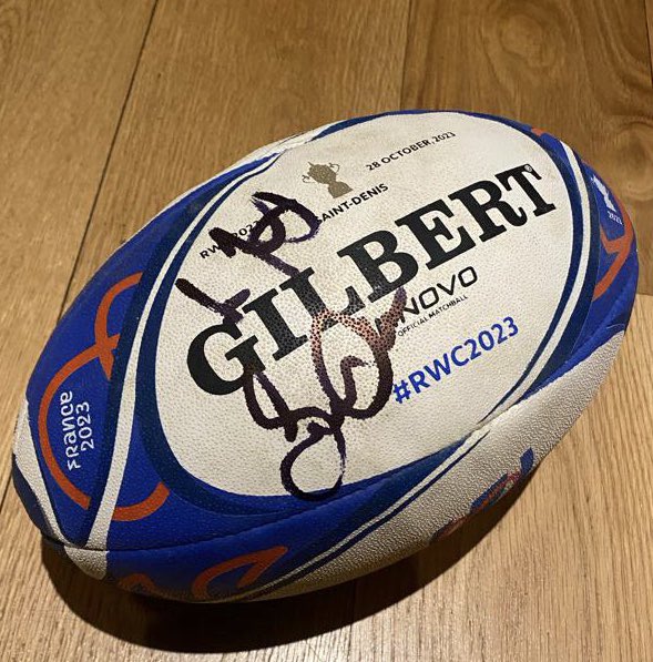 Finally had time to unpack my Rugby World Cup kitbag and found the Final Match Ball that I was given to keep!
Signed by <a href="/SiyaKolisi/">Siya Kolisi</a> &amp; Jacques Nienaber and Sam Kane &amp; Ian Foster.
Thank you <a href="/rugbyworldcup/">Rugby World Cup</a> &amp; <a href="/WorldRugby/">World Rugby</a>