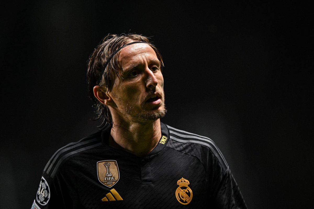 ⚪️🇭🇷 Luka Modrić: “I'm gonna continue giving everything for Real Madrid”. “Real Madrid means everything to me, it's part of my life and my family. Real Madrid is a way of being. I was born in Croatia but I feel at home here”.