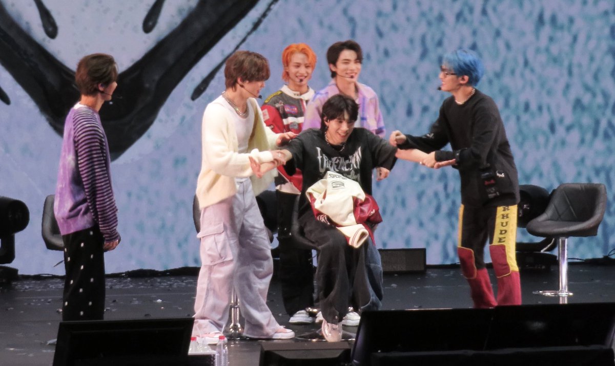 joacity_k's tweet image. 💚 love love 💚

#WayV
#WayV_OnMyYouth_遗憾效应