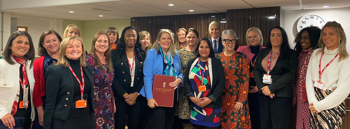 mimsdavies's tweet photo. Fab to meet @British_Airways, @greeneking &amp; many other leaders of our thriving travel &amp; hospitality sector at @Gatwick_Airport. They’ve got vital support for employees with menopause impact-to stop women feeling they have to leave work.Time for more employers to also follow suit https://t.co/HRD3Tx4lG3