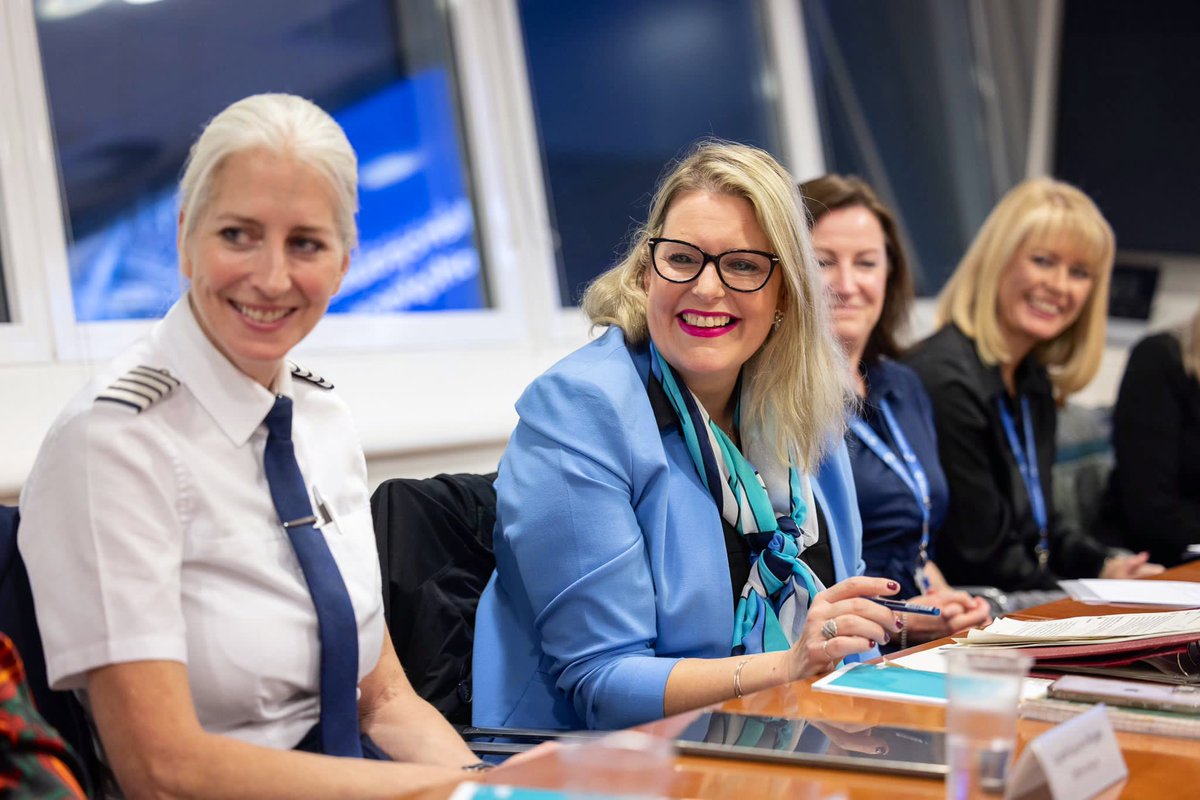 mimsdavies's tweet photo. Fab to meet @British_Airways, @greeneking &amp; many other leaders of our thriving travel &amp; hospitality sector at @Gatwick_Airport. They’ve got vital support for employees with menopause impact-to stop women feeling they have to leave work.Time for more employers to also follow suit https://t.co/HRD3Tx4lG3