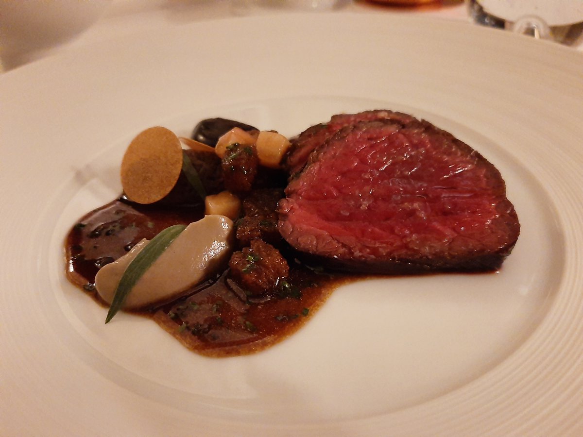 Top Irish ingredients treated with respect at the breathtaking Morrison Room <a href="/CartonFairmont/">Carton House, A Fairmont Managed Hotel</a>

#Maynooth #Kildare #Ireland 

guide.michelin.com/en/kildare/may…
