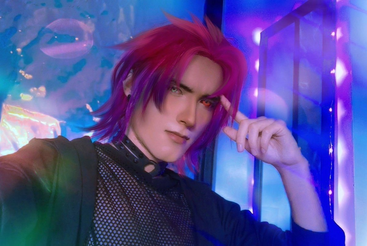 I know I’m the bad guy, I don’t gotta ask why
If you try to step to me, it’ll be the last time 🎵🎵
Un costest rapido hecho a lo Random xd
TAGS: 
#heartsteel  #kaynheartsteel #heartsteelcosplay #kayn #kayncosplay #lol #lolcosplay #LeagueOfLegends #riot