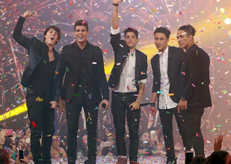 SpaceCNCO's tweet image. Lo lograron chicos, son el claro ejemplo de que los sueños se cumplen
Siempre y cuando se trabaje con mucho esfuerzo, dedicación y amor por lo que haces
Los CNCO del 2015 están orgullos y felices por todo lo que alcanzaron ❤️🩹
