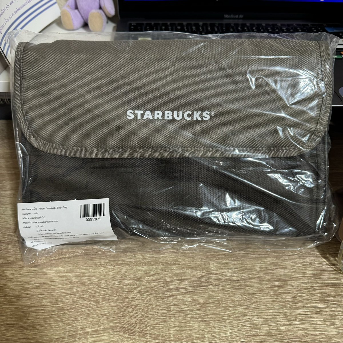 Babybubujh2's tweet photo. ส่งต่อ🤎
กระเป๋า Starbucks Folded Crossbidy Bag ของใหม่ยังไม่แกะ ขนาด 25 x 16.5 ซม. (ขนาดกางออกยาว 25 x 32 ซม.) 
📍250 รวมส่ง สนใจ dm ได้เลยค่า #ส่งต่อกระเป๋า #ส่งต่อกระเป๋ามือสอง #starbucks #สตาร์บัค #กระเป๋าสะพาย #กระเป๋าสะพายมือสอง https://t.co/hFMplXq987