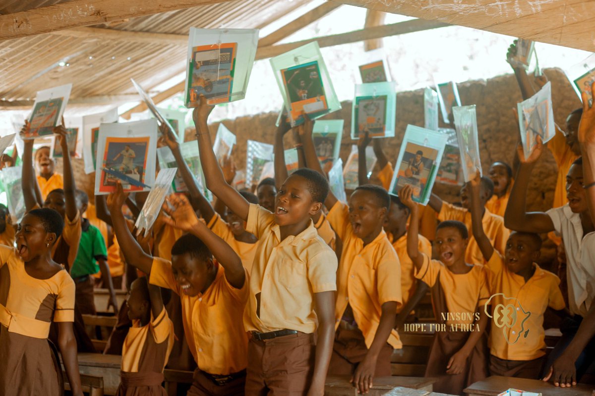 nhfa_foundation's tweet photo. DAY THREE

Reformative measures were taken with the distribution of educational materials which included new pencils, erasers, books and sharpeners.

This provision put a smile on the faces of the these beautiful children 🌍❤️ https://t.co/mrhEOgxPKn