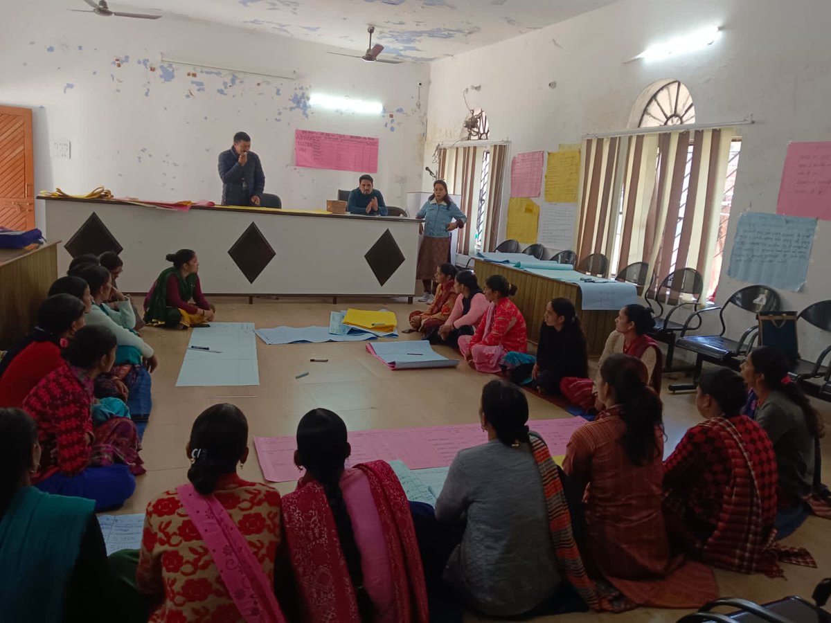 USRLMUTTARKASHI's tweet photo. मॉडल क्लस्टर लेवल फेडरेशन के अन्तर्गत ग्राम संगठन के वार्षिक कार्य योजना तथा व्यवसाय विकास कार्य योजना पर प्रशिक्षण विकास खण्ड चिन्यालीसोड़। https://t.co/oLcGaLQXim