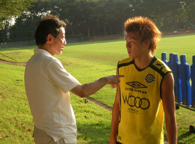 2006年から09年までレイソルに籍を置いた #長谷川悠 選手が現役引退されることになりました。フランサに憧れ「タニくん、タニくん」と高校の先輩である大谷現コーチを慕う姿が懐かしいです。先日のTMでは日立台にも来てくれました。新しいキャリアでの成功もお祈りしています。ハセ、お疲れ様でした！