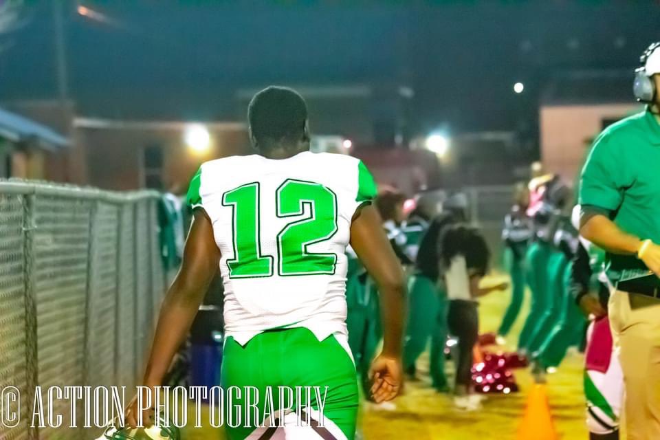 chaney_jermell's tweet photo. Been one heck of season for me 12out
130tackles 4 sack!! https://t.co/7v81i416YA https://t.co/lFkOuaxxwg