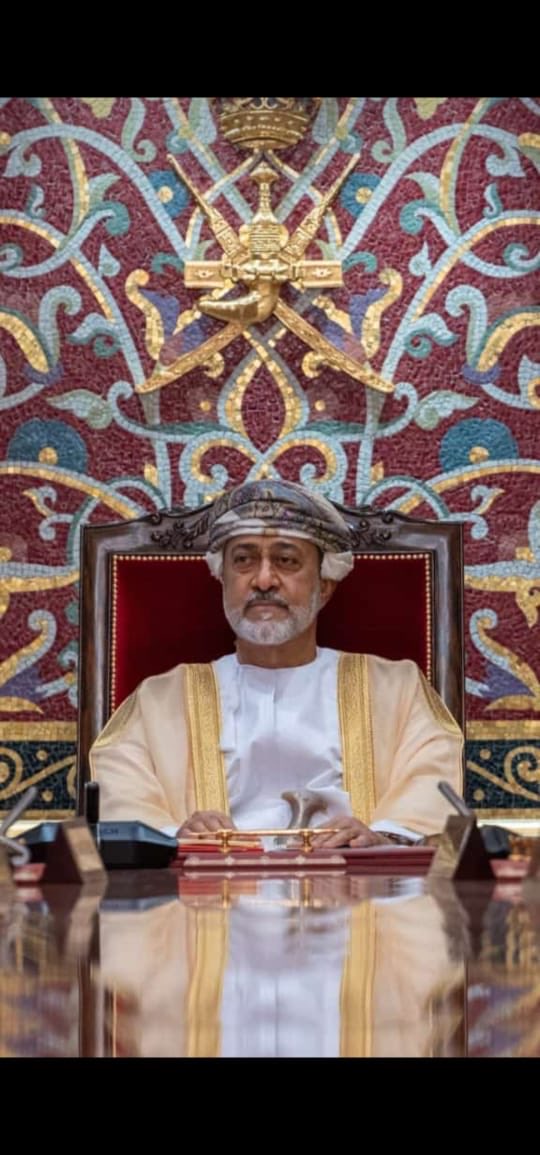 Nasser8___'s tweet photo. صباحكم وطن 🇴🇲
دام عزك يا وطن 🇴🇲
اللهم احفظ عمان حكومتنا وشعبا 
اللهم أنعم ⁧#سلطنة_عُمان⁩ بالامن والامان 
⁧#العيد_الوطني_53_المجيد⁩ 
⁧#العرض_العسكري_53⁩ 
⁧#صباح_الخير⁩ ⁧#هنا_عمان⁩ 
⁧#صباح_الاجواء_الحلوه⁩ https://t.co/2iblJ4CuvZ
