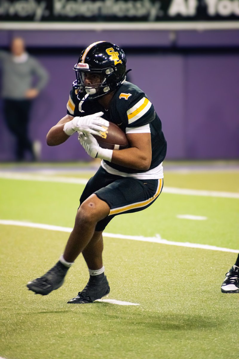 Bound_IA's tweet photo. CJ Phillip in the dome this year:

• 279 Yards
• 8 Touchdowns
• 5.58 YPC https://t.co/hDtVaszRXT
