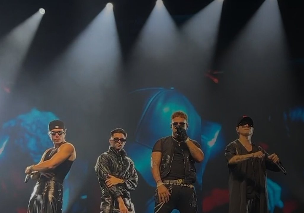 PORTAL_CNCO2's tweet photo. Queremos verlos triunfar como solistas y sabemos que lo van a lograr como todo lo que se proponen , los amamos muchísimo ✨

GRACIAS CNCO
CNCO LATIN KINGS
#CNCOUltimaCita @CNCOmusic #CNCO https://t.co/WrzXTwmulK