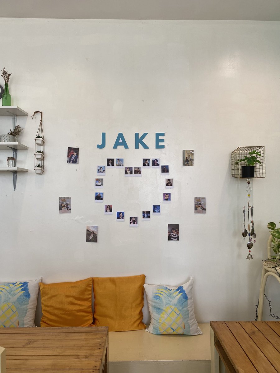 PalawEnha's tweet photo. Right now at Mugs &amp; Kisses: Jake's Birthday CSE is in full swing! Bright smiles and sweet vibes await you. Come join us for a sunshine-filled celebration. Let's make this day as vibrant and joyous!

#ENHYPENPALAWAN
#NovemberBloomswithJAKE
#제이크_엔진이쁜이_생일축하해 https://t.co/ULBKpc70jO