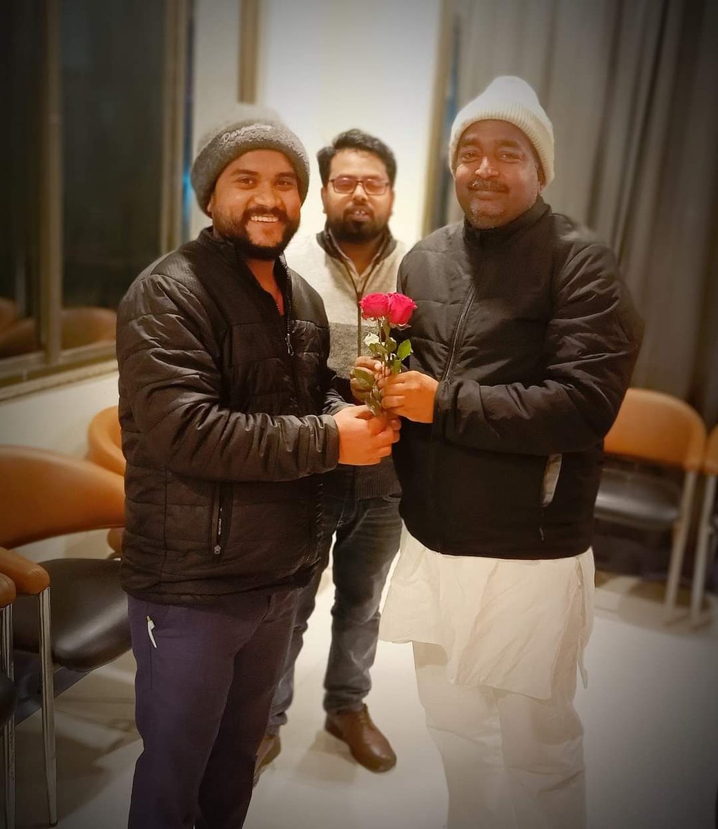 PrinceC706's tweet photo. भाई निलेश पाण्डेय रिशु जी जन्मदिन की हार्दिक बधाई एवं ढेरो शुभकामनाएं 🎉🎁
ईश्वर का आशीर्वाद आप पर हमेशा बना रहे।
@RishuNilesh @MLAMANISH330 https://t.co/MbP8iWGlMi