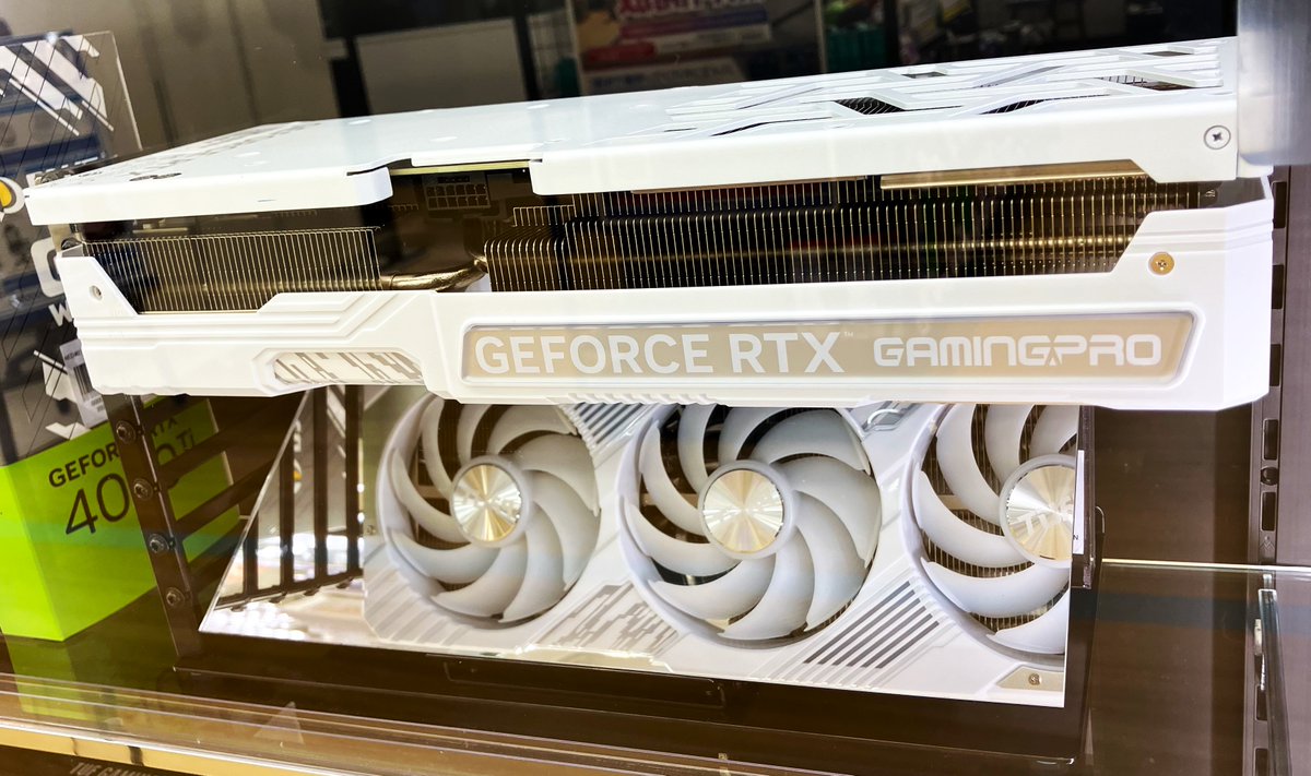 dospara_ngn's tweet photo. 【DIY情報】
#Palit から発売されているRTX4070Tiホワイトカラーの展示を開始いたしました!
Palit RTX4070Ti GP White OC12
またこちらを使用した組立代行も承っていますのでお気軽にご相談くださいませ🙇♂️ https://t.co/uTvIa4QajK