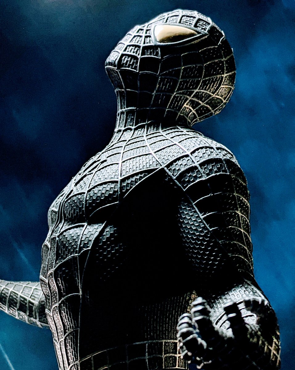 Sideshow Collectibles Spider-Man 3 Black Suit Bust photography 

#spiderman3 #blacksuitspiderman #samraimi #tobeymaguire #sideshowcollectibles #bust #photography #toyphotography