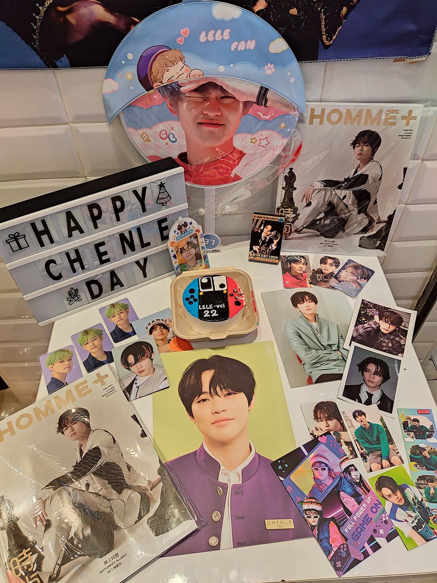 oxyjaem205's tweet photo. We are now ready to welcome you here at WouldULike SM Lightmall. Come and join us celebrate Chenle's 22nd birthday ☺️

#GameOn_Lelevel22 #CHENLE
🏷️ CSE Zhong Chenle NCT Dream https://t.co/9mSdPMR6pd
