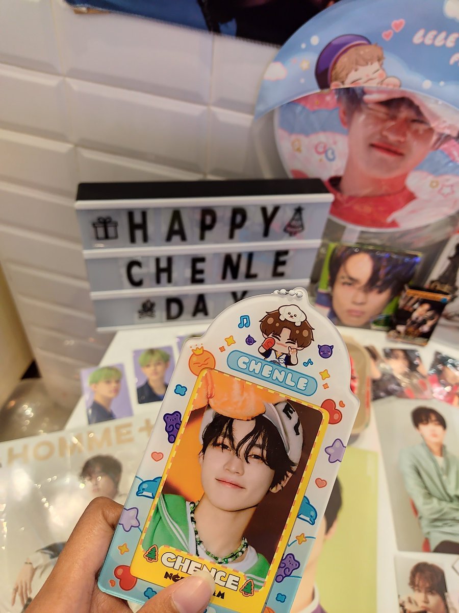 oxyjaem205's tweet photo. We are now ready to welcome you here at WouldULike SM Lightmall. Come and join us celebrate Chenle's 22nd birthday ☺️

#GameOn_Lelevel22 #CHENLE
🏷️ CSE Zhong Chenle NCT Dream https://t.co/9mSdPMR6pd