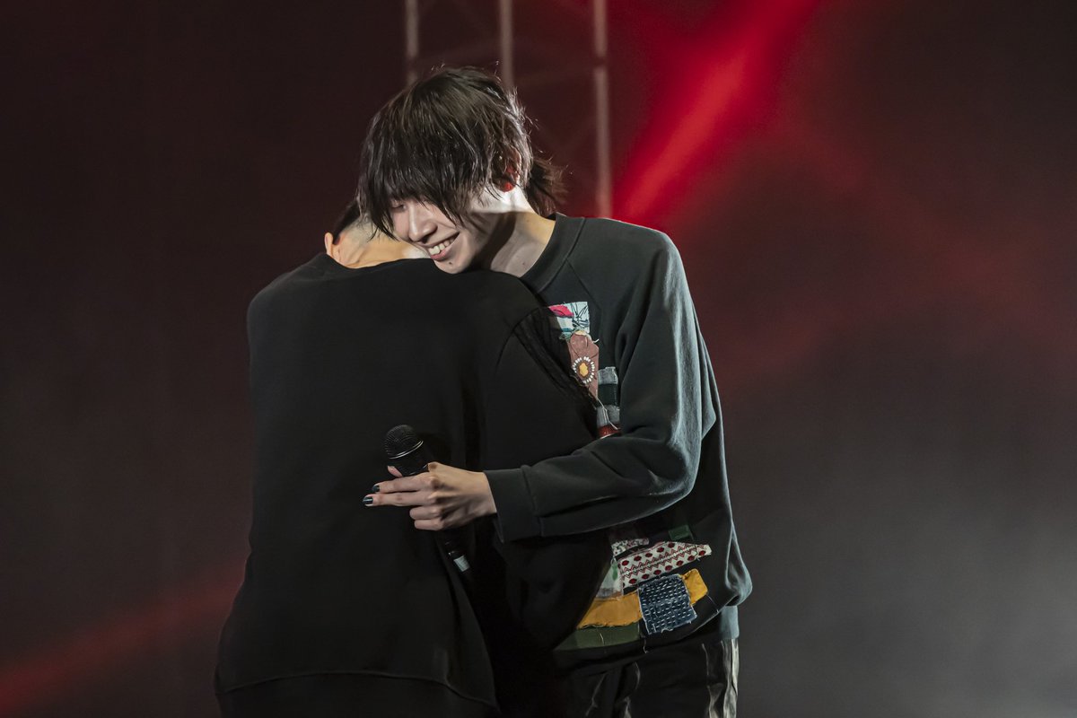 RotusBeatbox's tweet photo. 先日のJPN CUP 2023 Solo部門で予選4th Place、本選でTOP4という成績を頂戴致しました。
戦ってくれた
@singbeat_yamori , @CoLoA_Beatbox
本当にありがとう。
自分の全力を出し尽くしたので後悔はありませんが敗北は悔しい。
クオリティを上げてまた新たな"視点"を見せられればと。

📸 : @canoslt https://t.co/fzXoXsE5IK