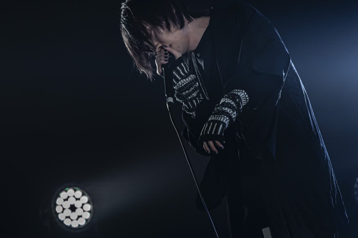 先日のJPN CUP 2023 Solo部門で予選4th Place、本選でTOP4という成績を頂戴致しました。
戦ってくれた
<a href="/singbeat_yamori/">YAMORI</a> , <a href="/CoLoA_Beatbox/">CoLoA</a>
本当にありがとう。
自分の全力を出し尽くしたので後悔はありませんが敗北は悔しい。
クオリティを上げてまた新たな"視点"を見せられればと。

📸 : <a href="/canoslt/">cano</a>