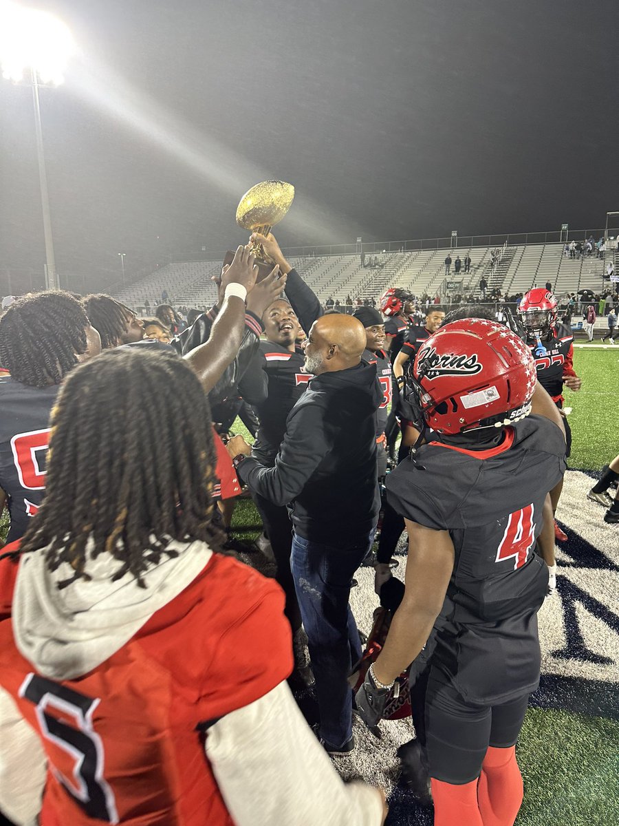 Cedar Hill Longhorns tweet media