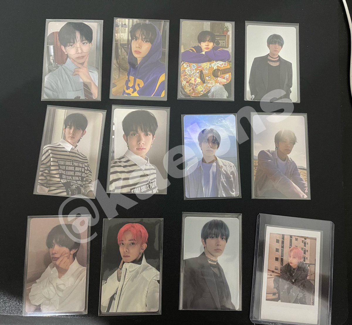 kaebns's tweet photo. ‼️ ic wts heeseung qs

- can tingi album pcs (if hee hoodie, please get with 2 album pcs)
- hee specs sold by set only

dm me offers! qyop as idk mp now 🙏
rfs: not collecting anymore

# hee enha enhypen hoodie guitar hype b:a b:c enniversary hakanai https://t.co/XwWERiINLg