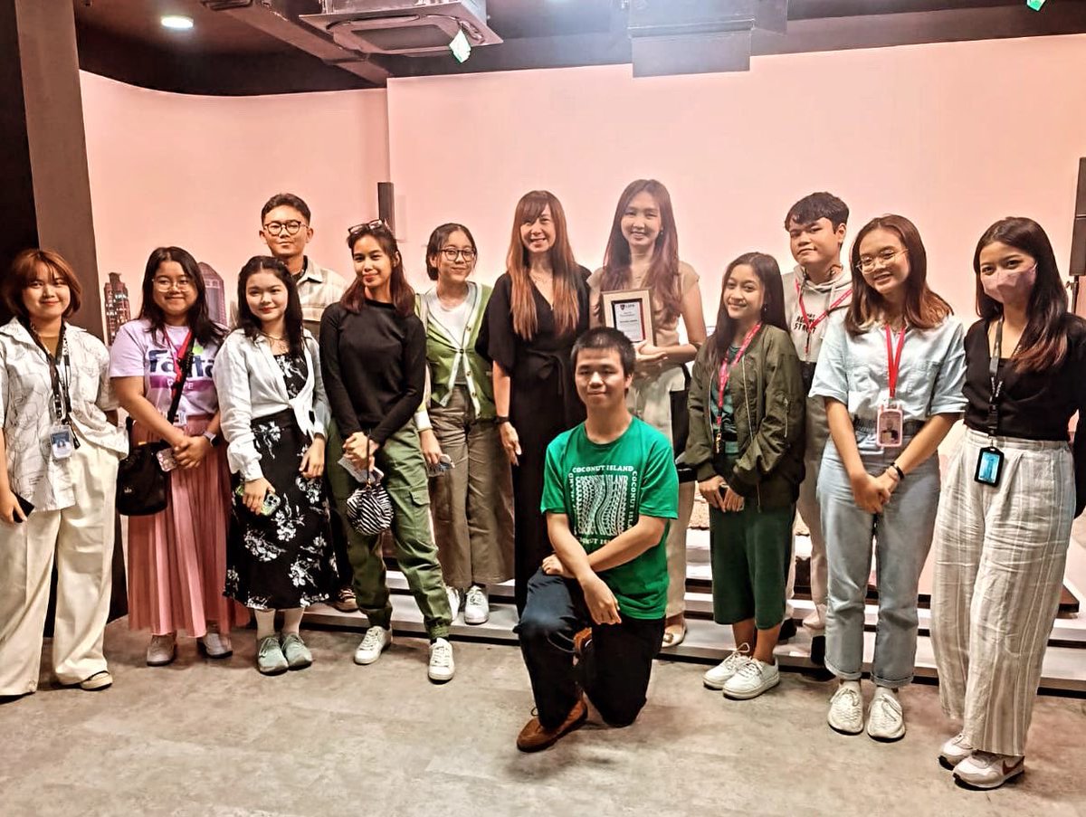 candyhernandez's tweet photo. Career EXPO 2023 Side event; Career Clinic Sharing Session with LSPR Alumni. With Skintific Senior Brand Manager; Michailin Natasha https://t.co/8GI6q2juYo