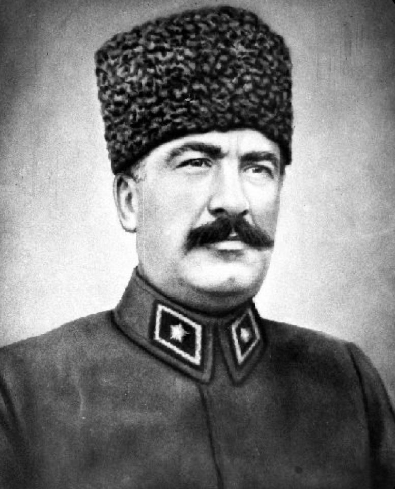 gokceekatuun's tweet photo. "Cemaat ve Tarikatlar Haçlıların Anadolu’da Kurdukları ileri Karakollarıdır..."
-Mareşal Fevzi Çakmak https://t.co/Q3Tv8e2pbT