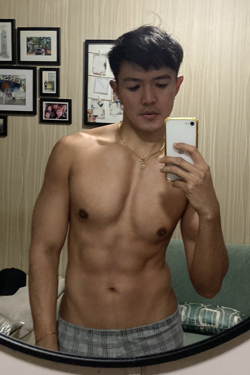 itsjayepark's tweet photo. Can I see y’all fav mirror pics?

Get your heart broken as motivation to get abs. https://t.co/TKxwBuWtER