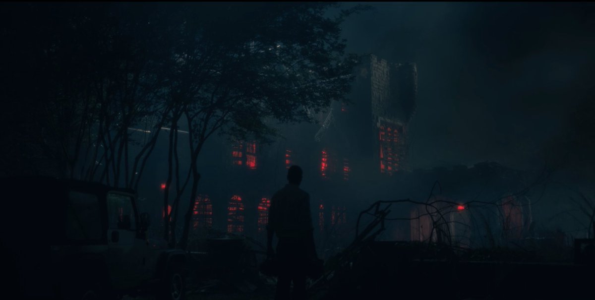 TheCinesthetic's tweet photo. Entertainment Weekly has voted "The Haunting of Hill House" as the best series in Netflix history. https://t.co/NgOomdFSHO