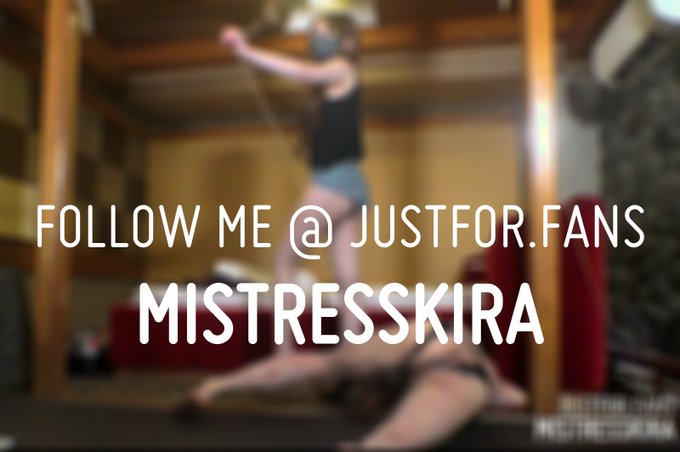 Feet Addict...  See this and more at: https://t.co/BBUZYSGwvL https://t.co/W2UHYhOXTs